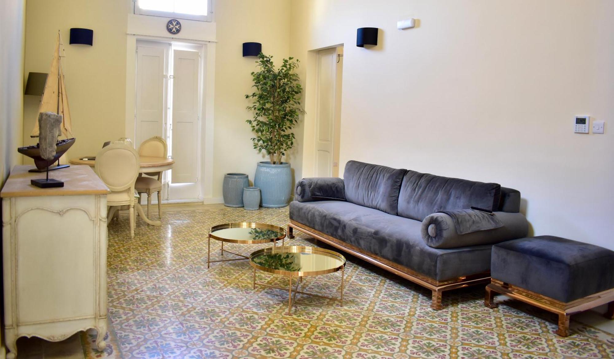 Grand Arcanum Apartment 2 - Comfortable And Elegant 森格莱阿 外观 照片